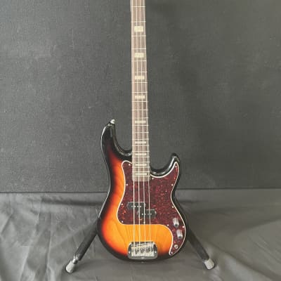 G&L LB-100 Tribute Series 4 String Bass  3 Tone Sunburst  9lbs!  New! image 2