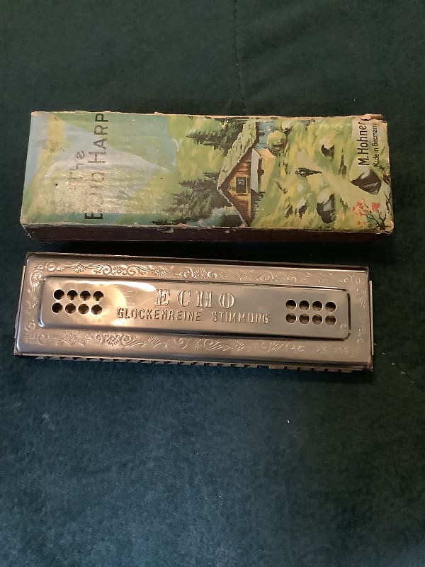 Double sided store harmonica