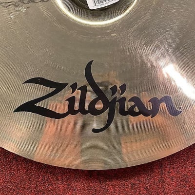 Zildjian A20515 17" A Custom Crash Cymbal image 8