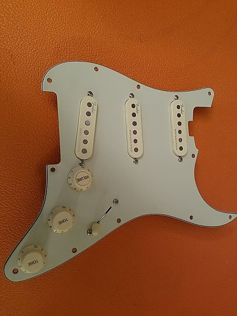Fender stratocaster n4 top
