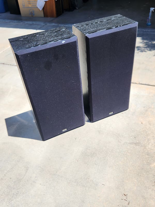 KLH KLH 912b is a floor-standing 2000 - Black wood  			