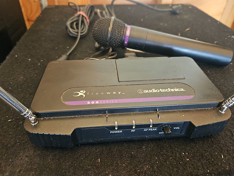 Audio Technica ATW R200 Wireless Mic Early 2000s Reverb