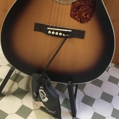 Guild M-240e Troubadour image 3