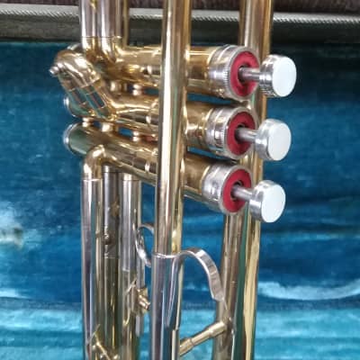 Conn Connquest Vintage 1957 Professional Trumpet In Excellent Condition image 5