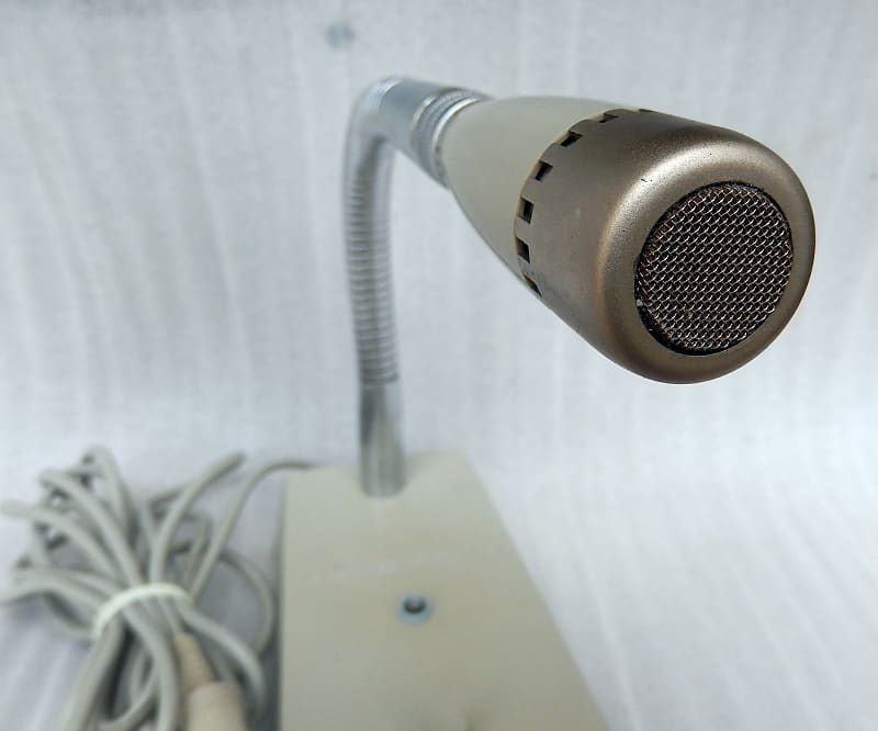 BEYERDYNAMIC M64 Vintage Cardioid Dynamic Microphone M-64 + orig. stand