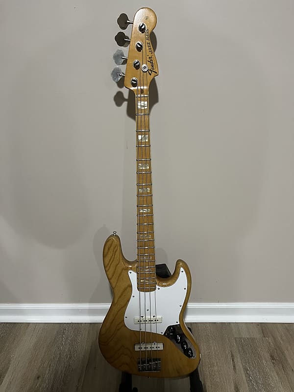 Fender Jazz Bass 3-Bolt 1974 - 1983 | Reverb
