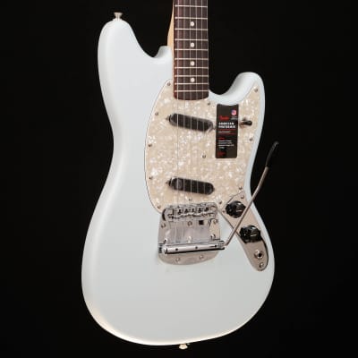 Fender American Performer Mustang, Satin Sonic Blue 7lbs 8.3oz image 3