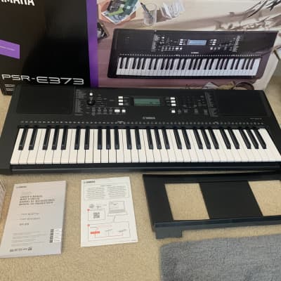 Yamaha PSR-E373 61-Key Portable Keyboard 2020 - Present - Black (with power adapter)
