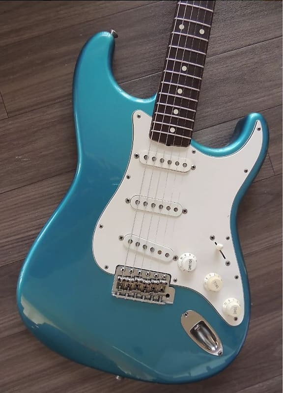 Fender Stratocaster 1997-2000 Blue ST62 62 Reissue MIJ Made Fender Stratocaster 1997-2000 Blue ST62 62 Reissue MIJ Made