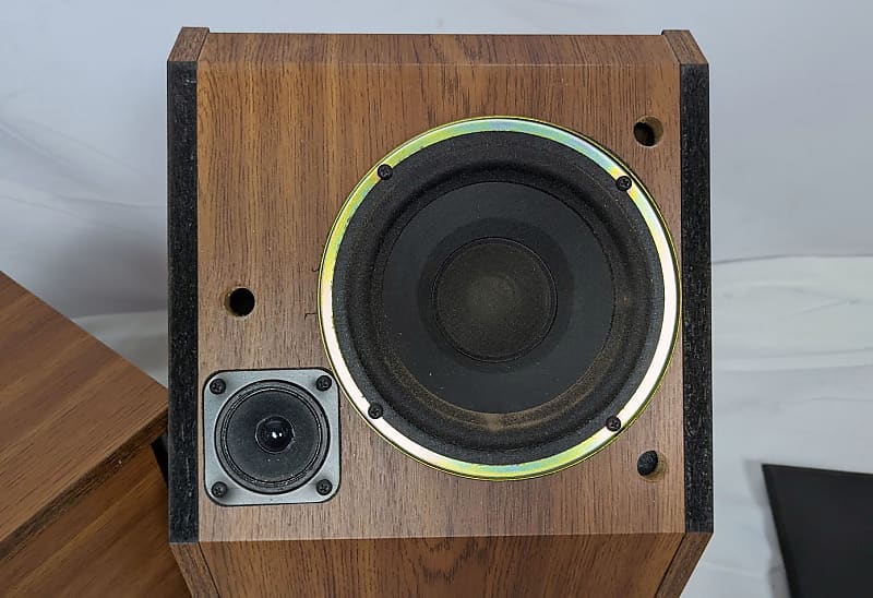 Pair of Vintage Bose 2.2 Direct Reflecting Two-way Bookshelf