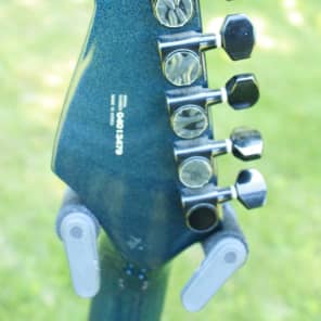 2004 Fender Showmaster Stratocaster Metallic Blue 24 Fret SD Loaded image 7