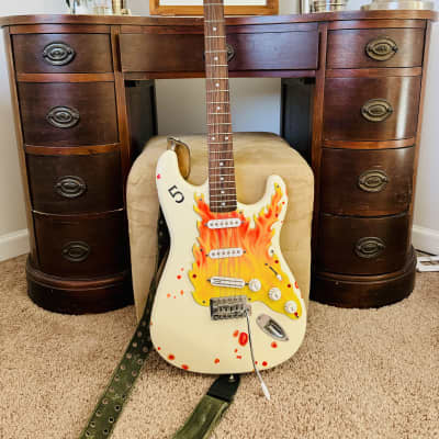 Modified Fender Squier Affinity Series Stratocaster with Maple Fretboard 2003 - Olympic White image 1