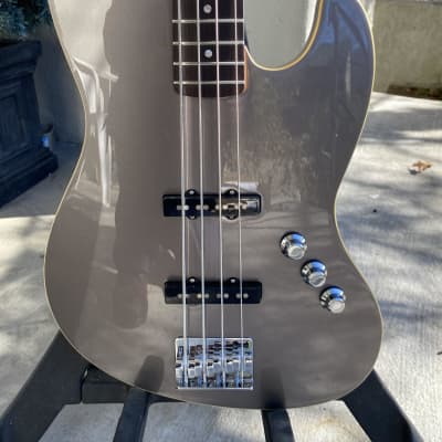 Fender MIJ Aerodyne Special Jazz Bass 2022 - Present - Dolphin Gray for sale