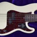 Fender American Professional II Precision (5), Olympic White / Rosewood *On Order ETA Feb. 2023