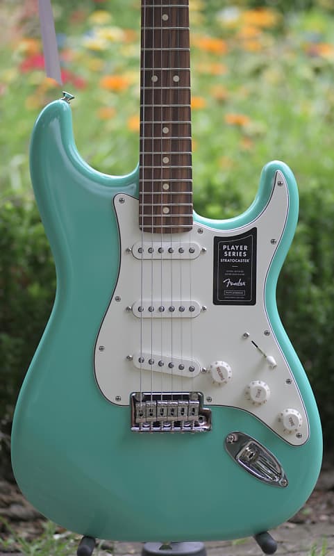 Fender Player Stratocaster PF - Sea Foam Green
