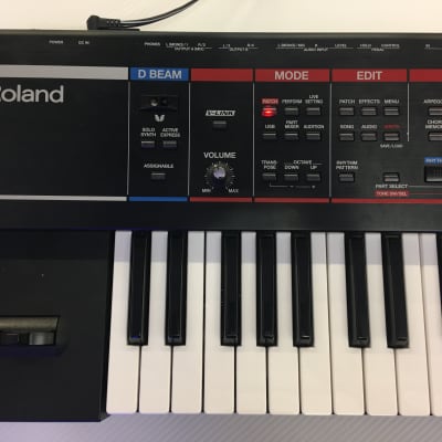 Roland Juno G 61-Key 128-Voice Expandable Synthesizer / SKB Road Case image 2