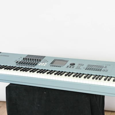 Yamaha Motif XS8 88-Key Synthesizer Keyboard Workstation CG007HR