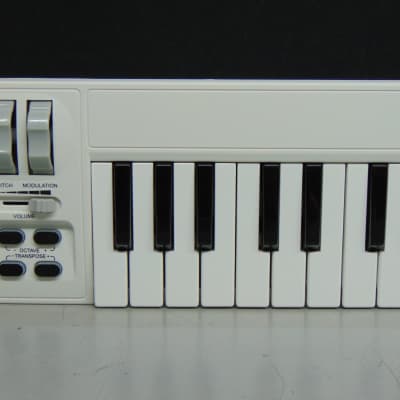 MIDIPlus AKM320 32-Key Mini USB MIDI Keyboard Controller