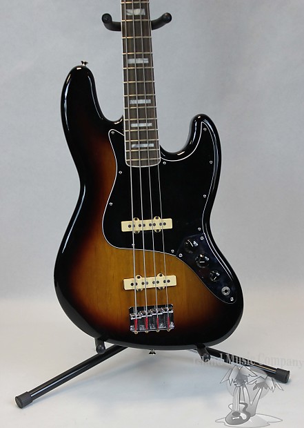 Fender 70 s Jazz Bass with Upgraded Dimarzio Pickups 3 Tone Sunburst