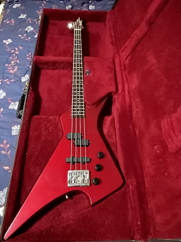 Hamer Scarab bass 1985 Red Reverb