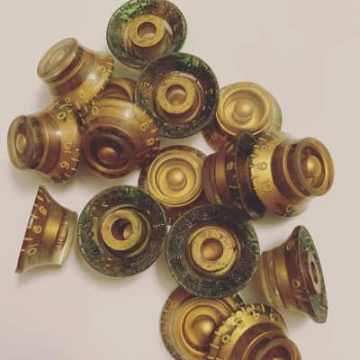 Set of 4 Hand Aged Gibson Les Paul Top Hat Knobs gold, relic, aged