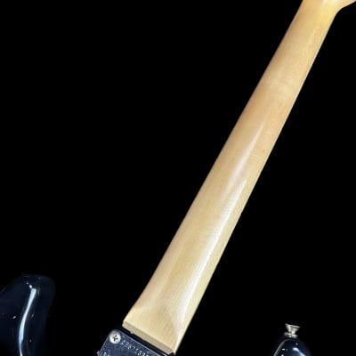 Mint Fender Custom Shop Limited Edition 1968 Stratocaster Relic Aged Black w/case image 9