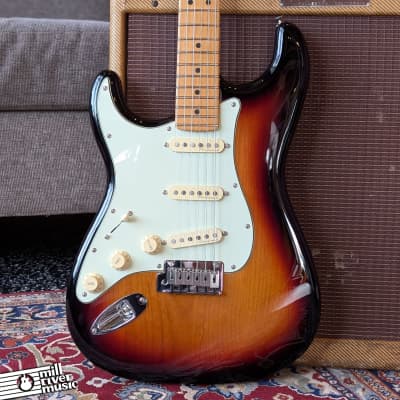 Fender Player Plus Left-Handed Stratocaster Sunburst 2022 Used image 1