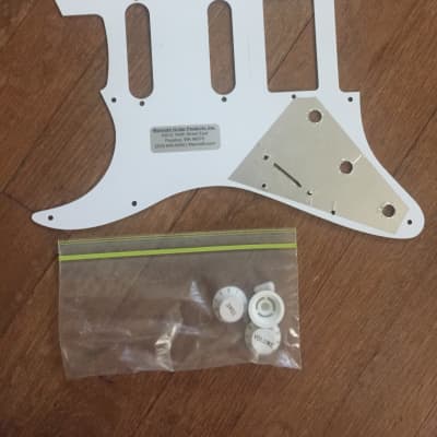 Warmoth HSS strat pickguards and knobs etc image 3