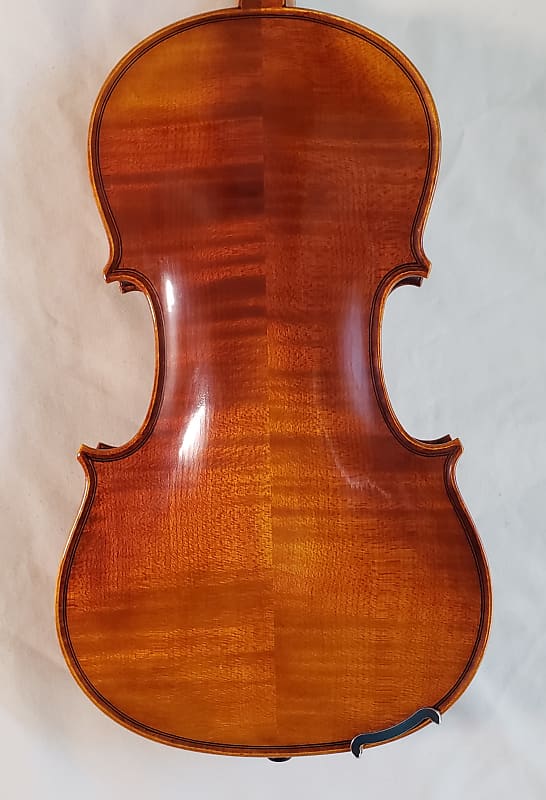 Yamaha V7G 4/4 violin excellent condition w/bow and case Yamaha V7G 4/4 violin excellent condition w/bow and case