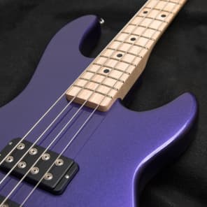 G&L L-2000 Bass   Royal Purple Metallic - B-stock image 2