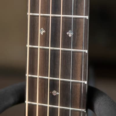 Martin OM-28E Acoustic Guitar with Hardshell Case image 12