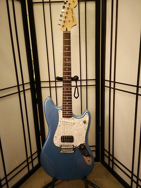 Squier FSR Cyclone FRD MOD 2011 サイクロン I like cheap guitars! ] I distorted and cleaned Squier's