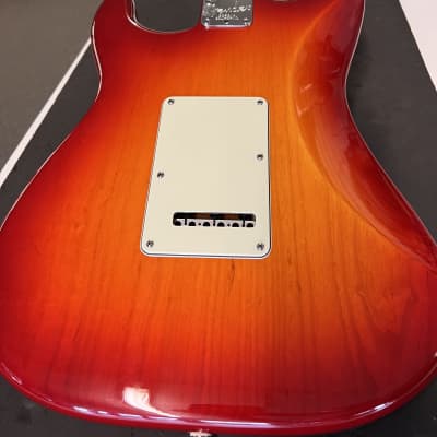 Fender American Deluxe  Rosewood Fretboard 2004 - 2010 - Aged Cherry Burst image 11