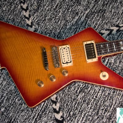 Vintage 1982 Ibanez Destroyer II DT400 - Cherry Sunburst