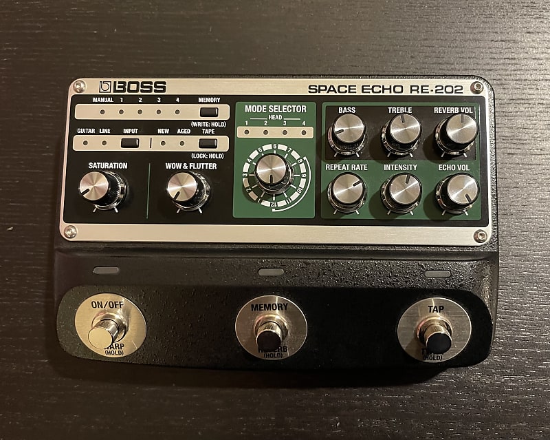 Boss RE-202 Space Echo