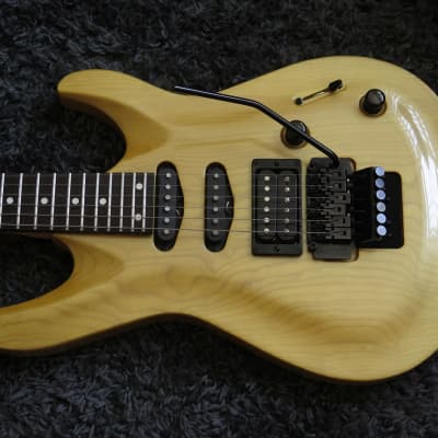 Washburn Chicago Series KC90 in Natural - Japan - 1990 | Reverb