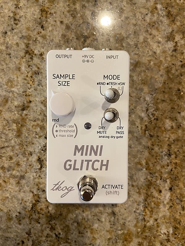 The King Of Gear Mini glitch 2021 - White | Reverb The King Of Gear Mini glitch 2021 - White | Reverb
