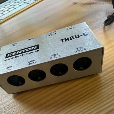 KENTON MIDI Thru 5 - Gearspace