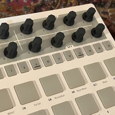 Arturia BeatStep Pro MIDI Controller 2017 - Present - White WITH EXTRAS image 16