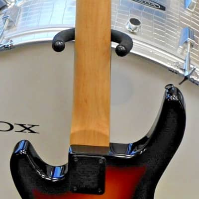 Washburn Lyon LB-40 Prowler Series 4-String Electric Bass Guitar! Sunburst! VERY NICE!!! image 6
