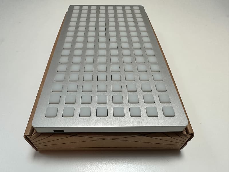 Monome Grid 128 Varibright 2022 - With Original Box