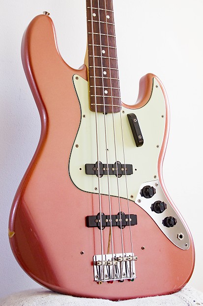 Fender Jazz Bass 62 Reissue Burgundy Mist Metallic