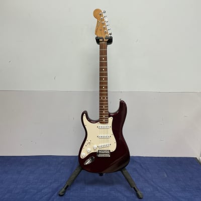 Fender Standard Stratocaster Left-Handed 2006 - 2017 | Reverb