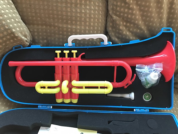 Tiger trumpet top