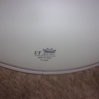 SPL Sound Percussion Labs 18" Bass Drum White Batter side Head New by Remo UT image 2