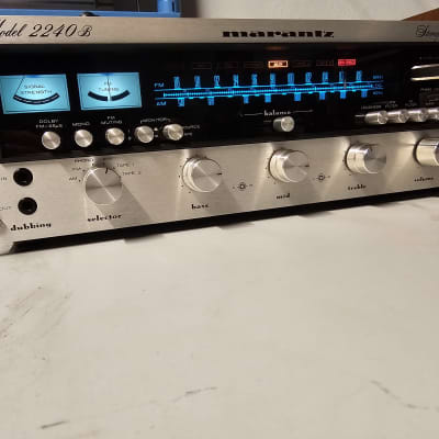 Marantz Model 2240B Stereo Solid-State Receiver 1976 - Silver with Wood Case image 1