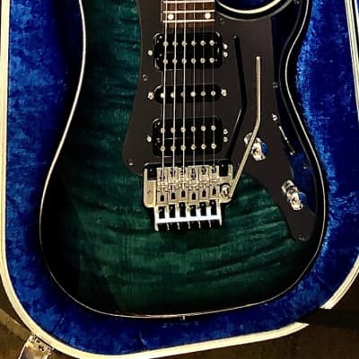 Immagine Vigier Excalibur Custom NAMM 2020 Deep Blue Flame Top Electric Guitar & Hiscox Hardshell Case - 5