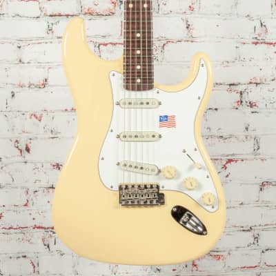 Fender Yngwie Malmsteen Stratocaster® Electric Guitar, Scalloped Rosewood Fingerboard, Vintage White for sale