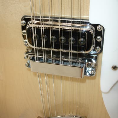 Rickenbacker 330/12 12-String Semi-Hollow Electric Guitar - MapleGlo image 10