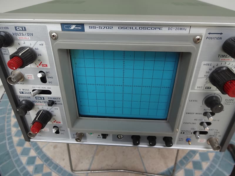 Iwatsu SS-5702 dual trace 20Mhz Oscilloscope. Repair tube